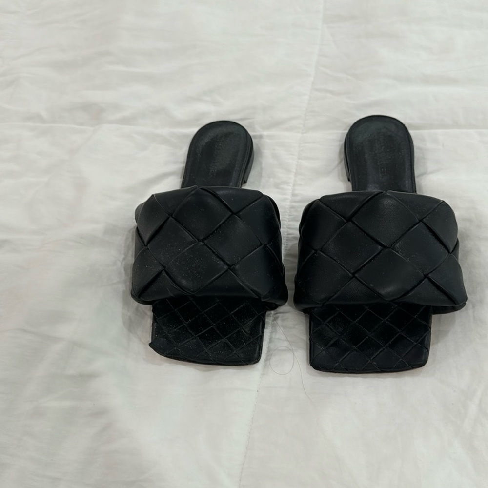 Bottega Veneta black sandals/mules
